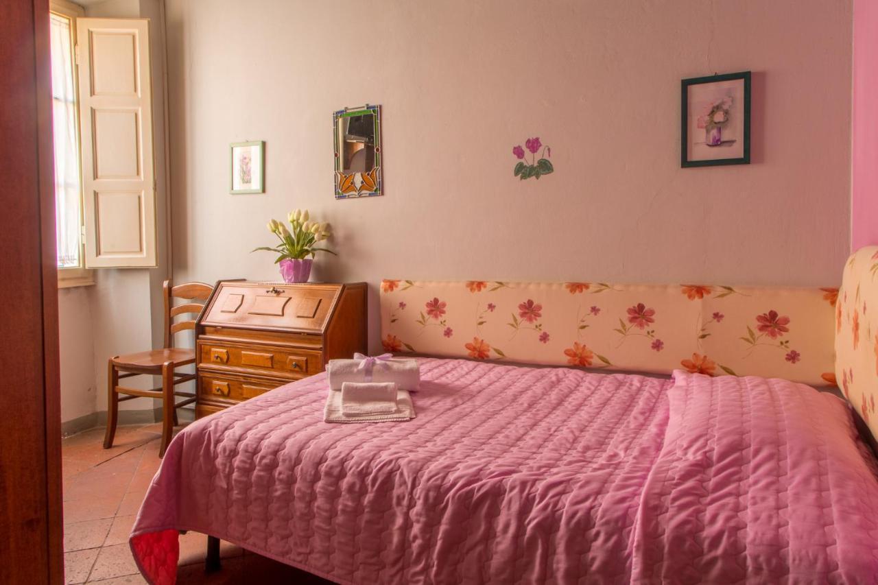 Bed and Breakfast Antica Casa Dei Rassicurati Montecarlo Exteriér fotografie