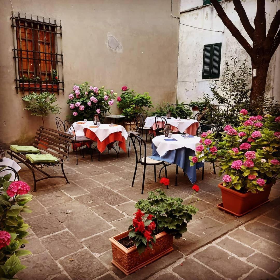 Bed and Breakfast Antica Casa Dei Rassicurati Montecarlo Exteriér fotografie
