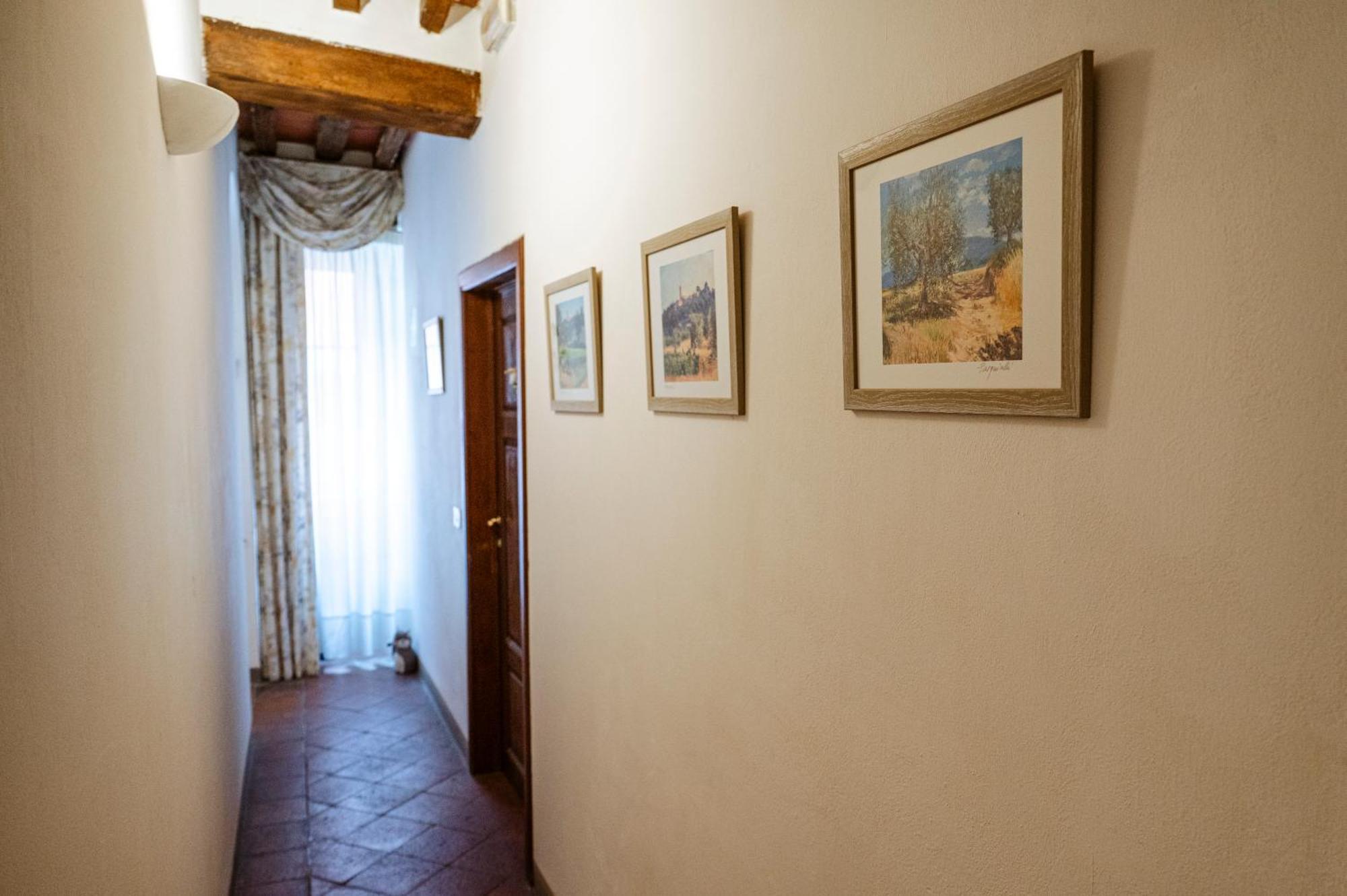 Bed and Breakfast Antica Casa Dei Rassicurati Montecarlo Exteriér fotografie