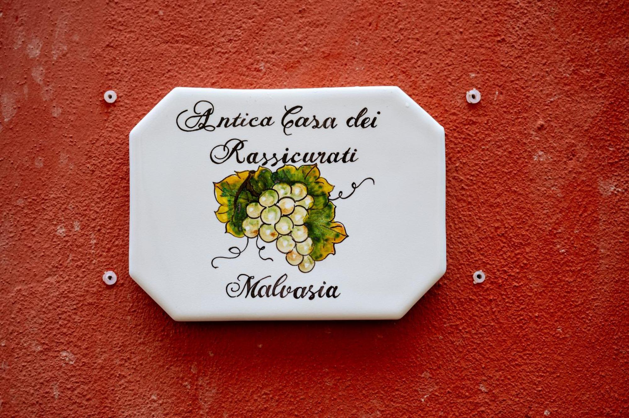 Bed and Breakfast Antica Casa Dei Rassicurati Montecarlo Exteriér fotografie