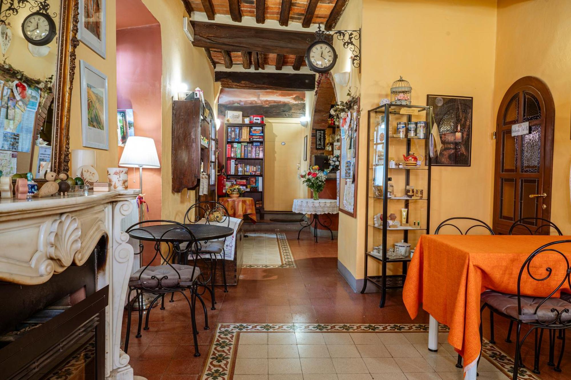 Bed and Breakfast Antica Casa Dei Rassicurati Montecarlo Exteriér fotografie