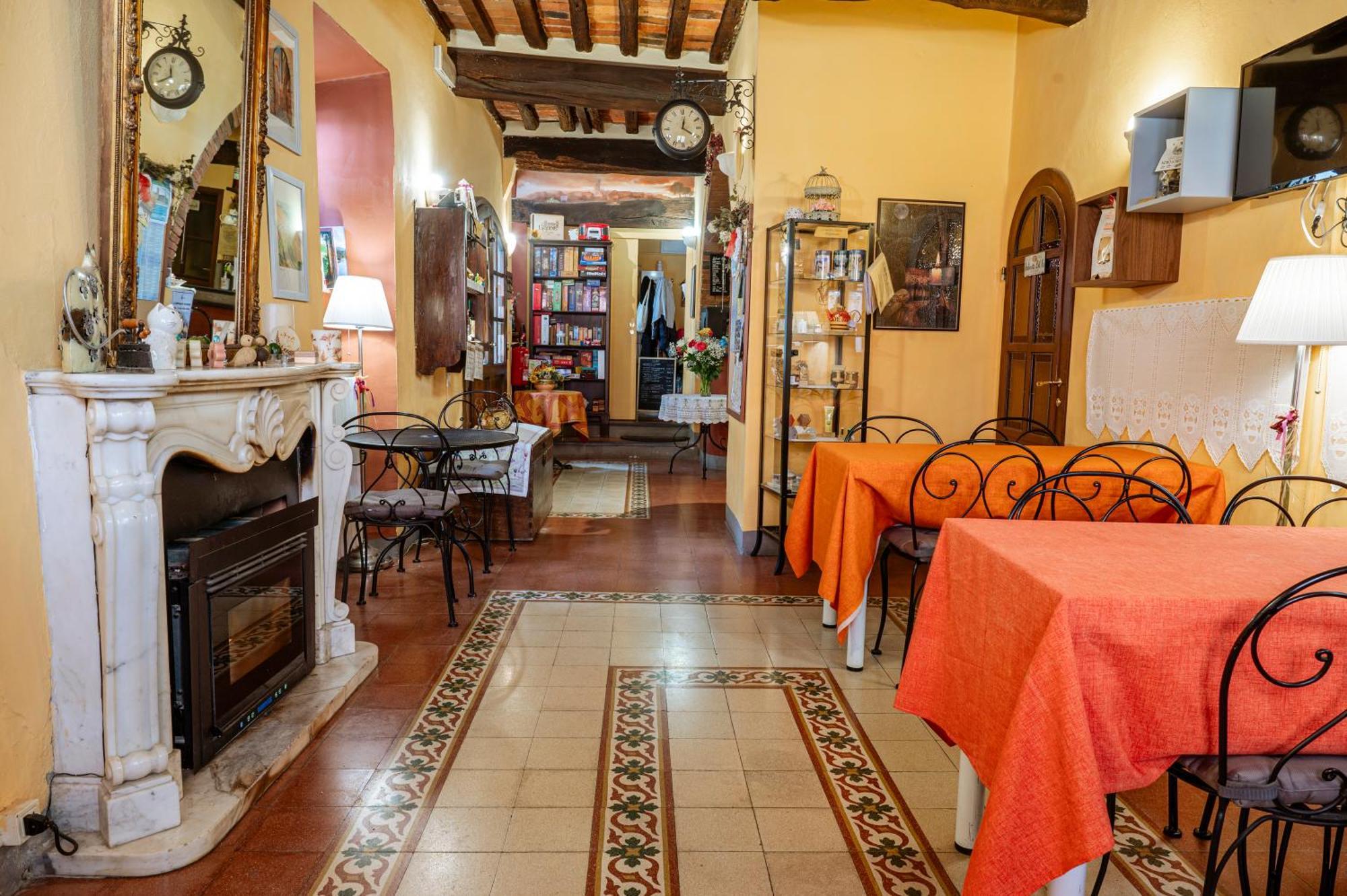 Bed and Breakfast Antica Casa Dei Rassicurati Montecarlo Exteriér fotografie