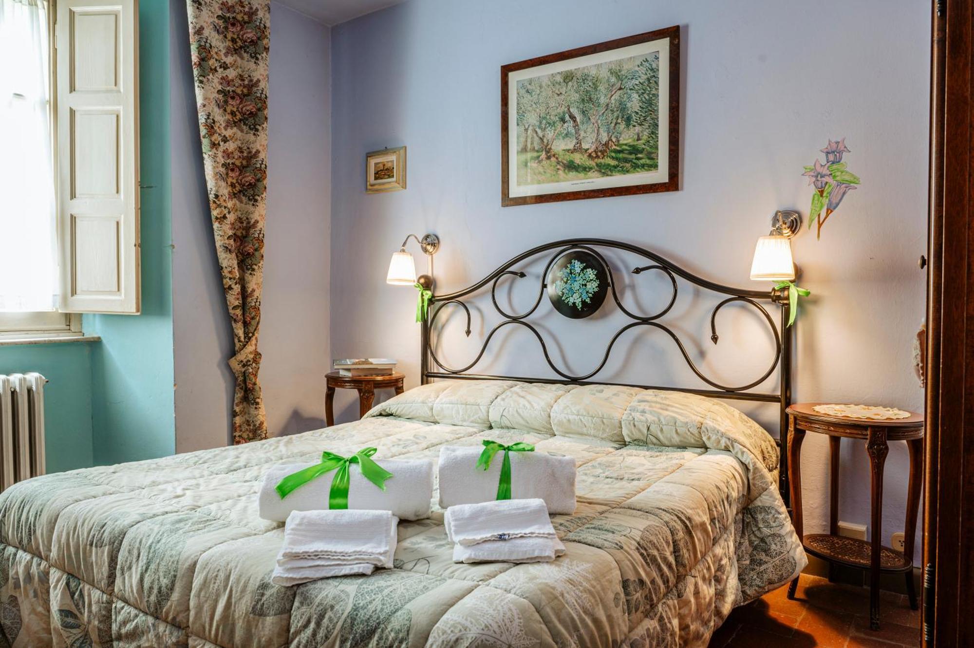 Bed and Breakfast Antica Casa Dei Rassicurati Montecarlo Exteriér fotografie